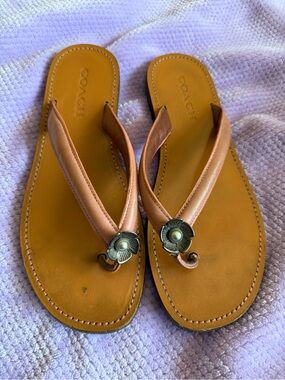Coach Tan Leather Thong Sandals with Antique Floral Accent size 9